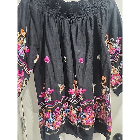 Studio West Apparel XL Boho Peasant Top Black Multicolor Embroidered Tunic - Picture 10 of 10